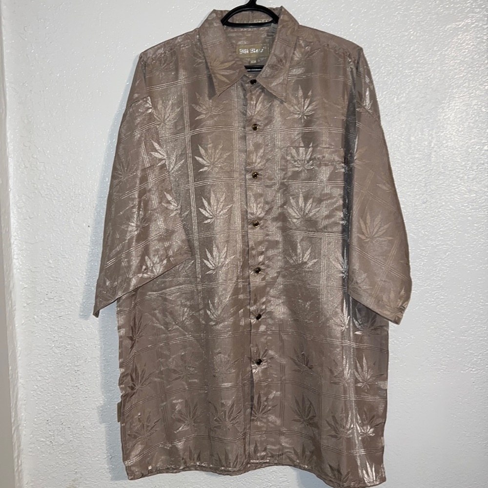 MENS BUTTON UP SHIRT